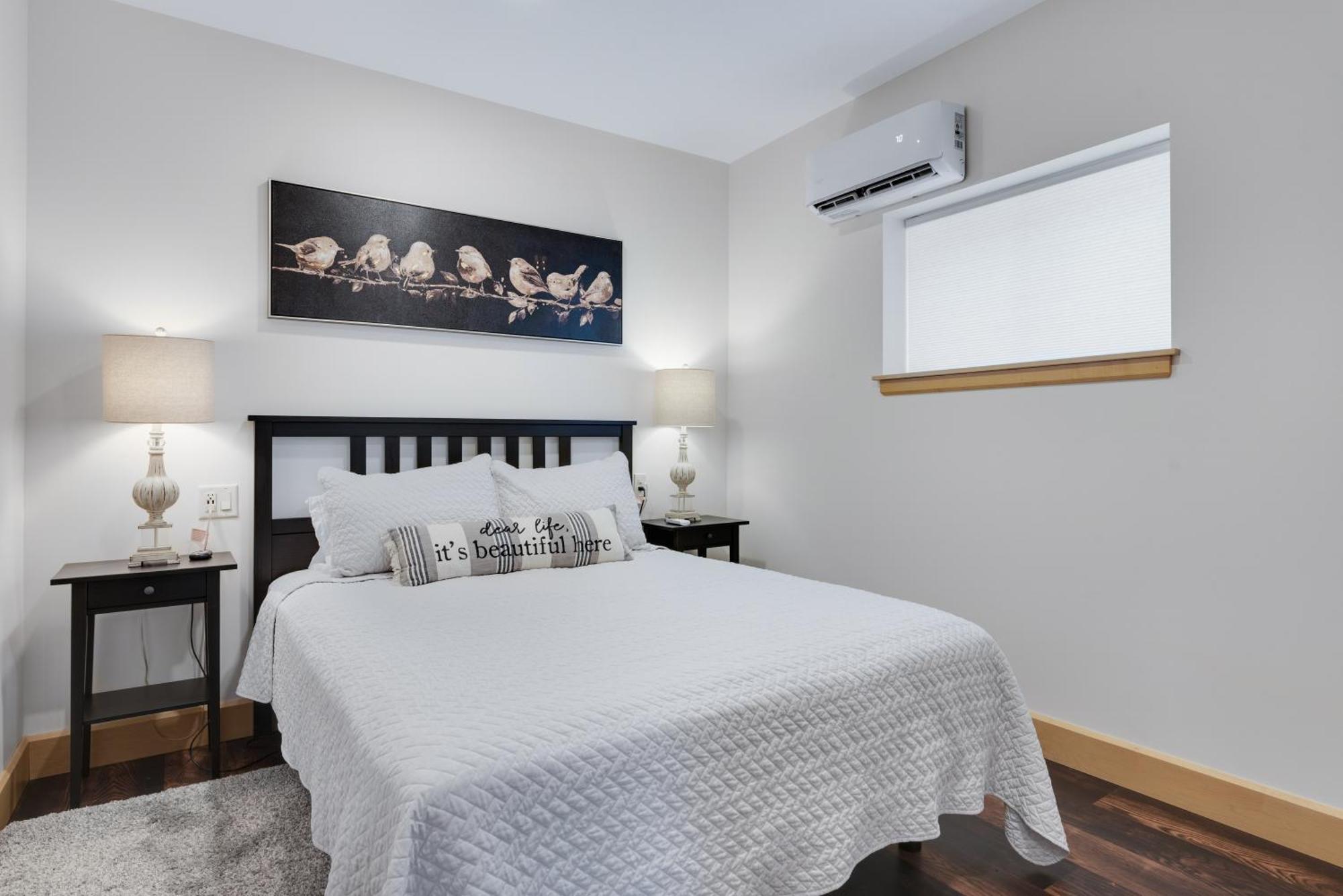 Magnolia Suite - Main Street Lodge In Berlin Bagian luar foto